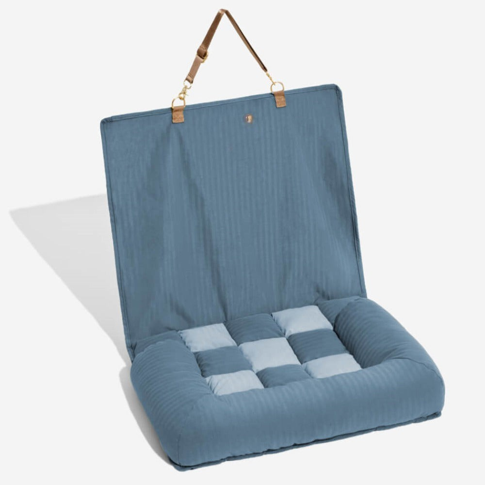 Dog Car Seat Bed with Bolstered Edges & Chessboard Pattern for Travel